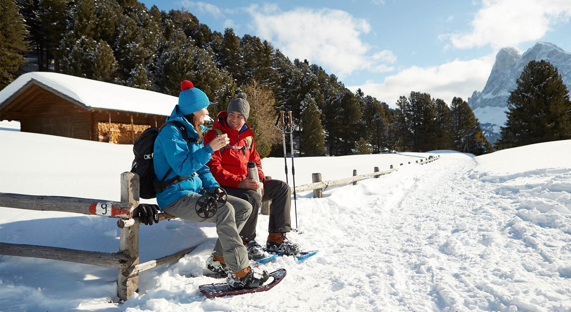 Skifahren, roSkifahren, rodeln und winterwandern in den Dolomiten deln und winterwandern in den Dolomiten